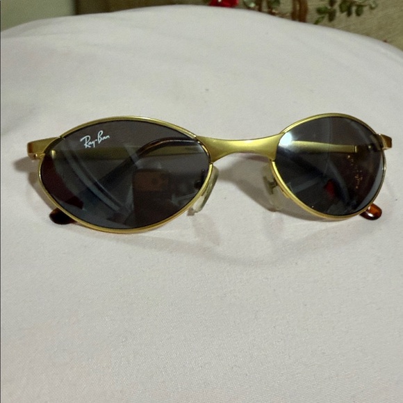 Ray-Ban Gold Oval Sunglasses with Dark Lenses main image 4